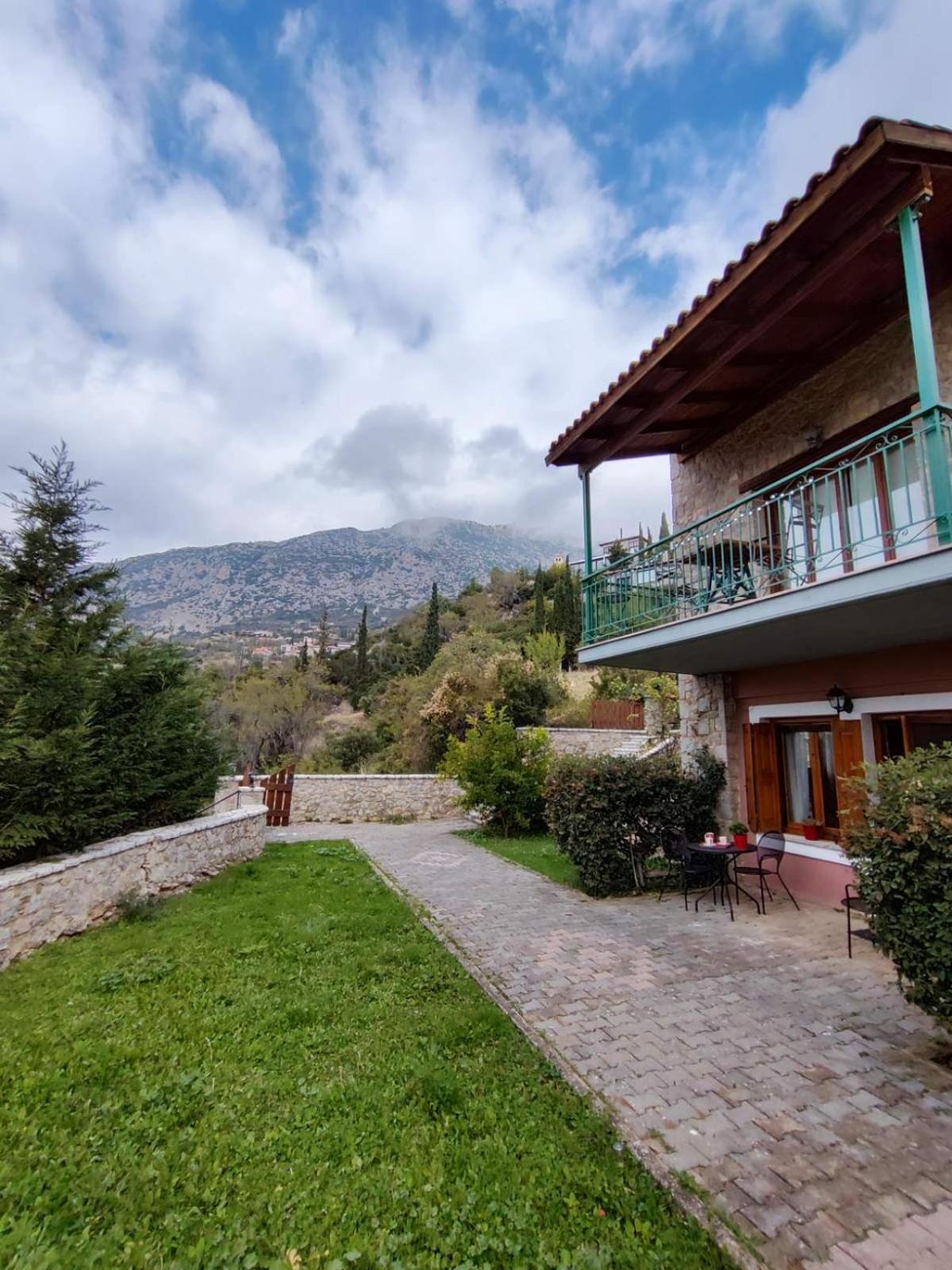 Kastalia Country Home Arachova Exterior photo