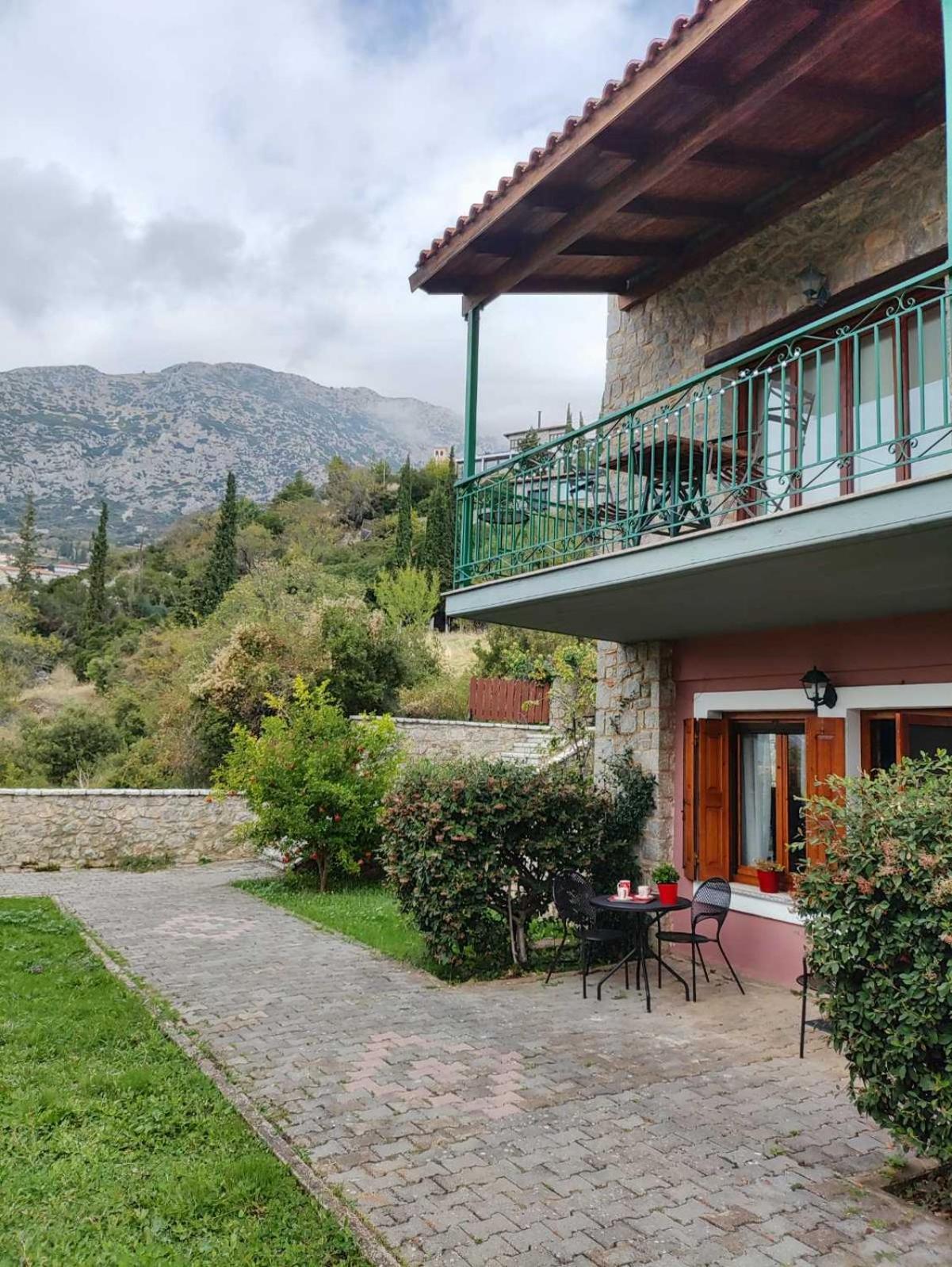 Kastalia Country Home Arachova Exterior photo